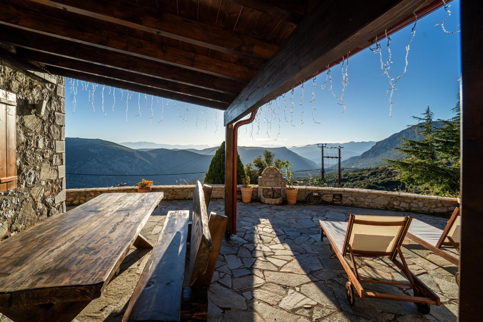 Rock Dandy Deluxe Chalet In Arachova - Delphi, Sauna, Prv Parking, Amazing View المظهر الخارجي الصورة