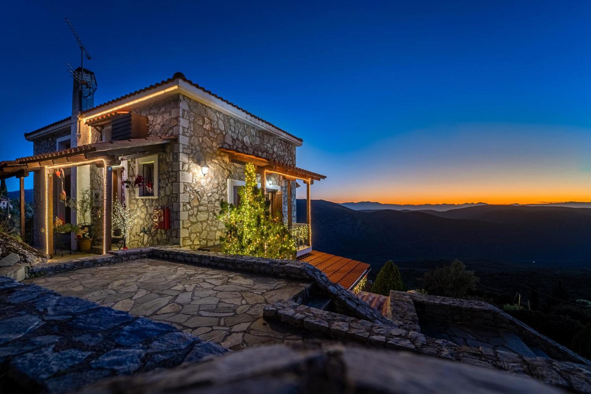 Rock Dandy Deluxe Chalet In Arachova - Delphi, Sauna, Prv Parking, Amazing View المظهر الخارجي الصورة