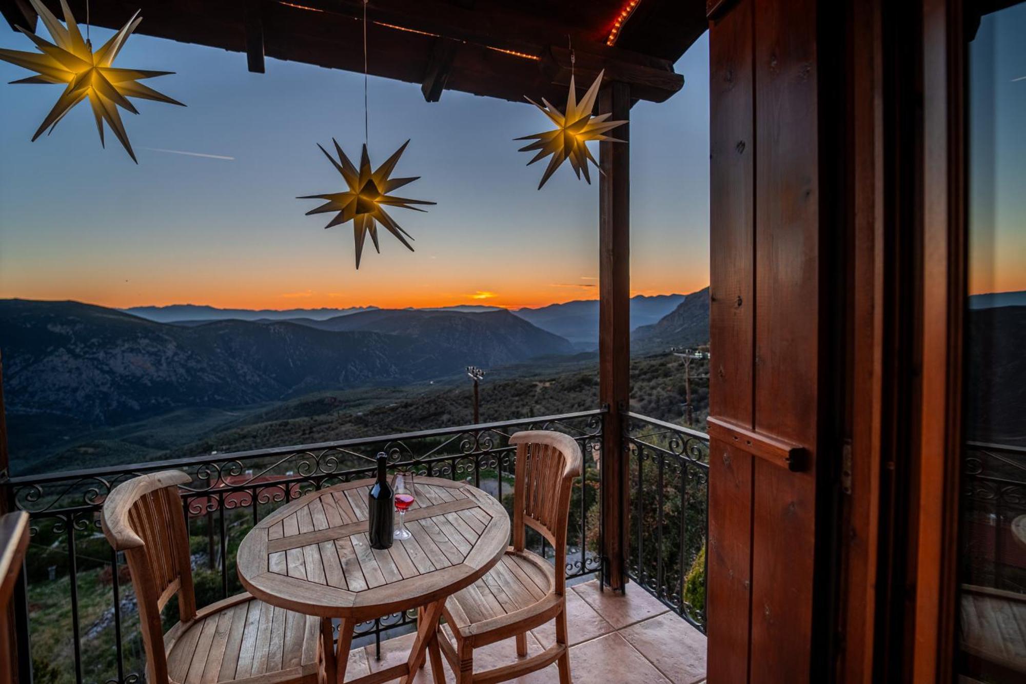 Rock Dandy Deluxe Chalet In Arachova - Delphi, Sauna, Prv Parking, Amazing View المظهر الخارجي الصورة