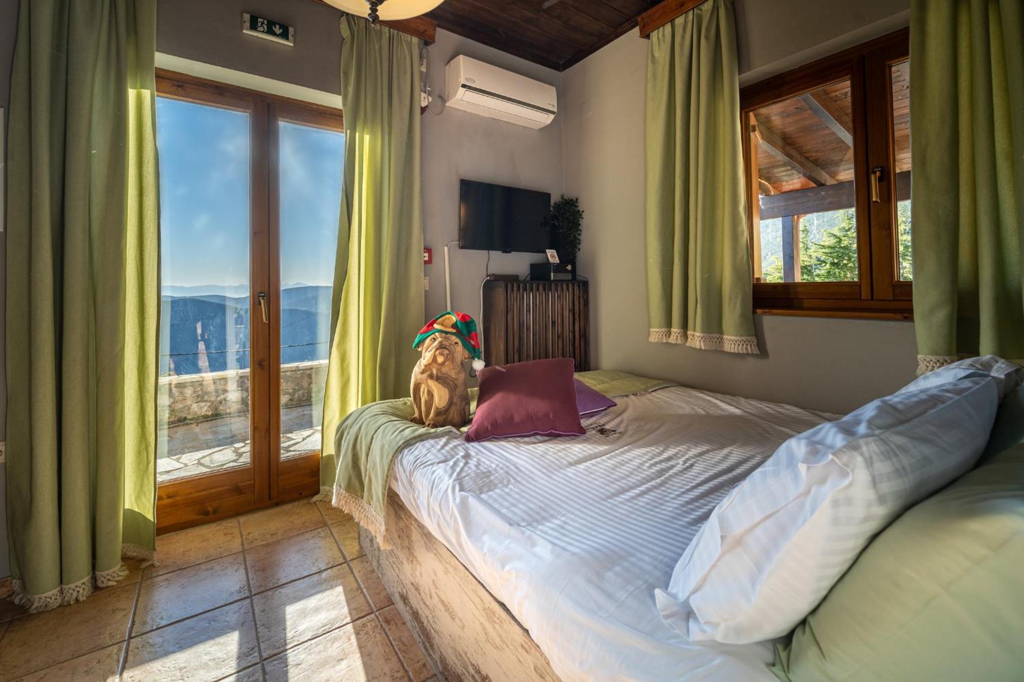 Rock Dandy Deluxe Chalet In Arachova - Delphi, Sauna, Prv Parking, Amazing View المظهر الخارجي الصورة