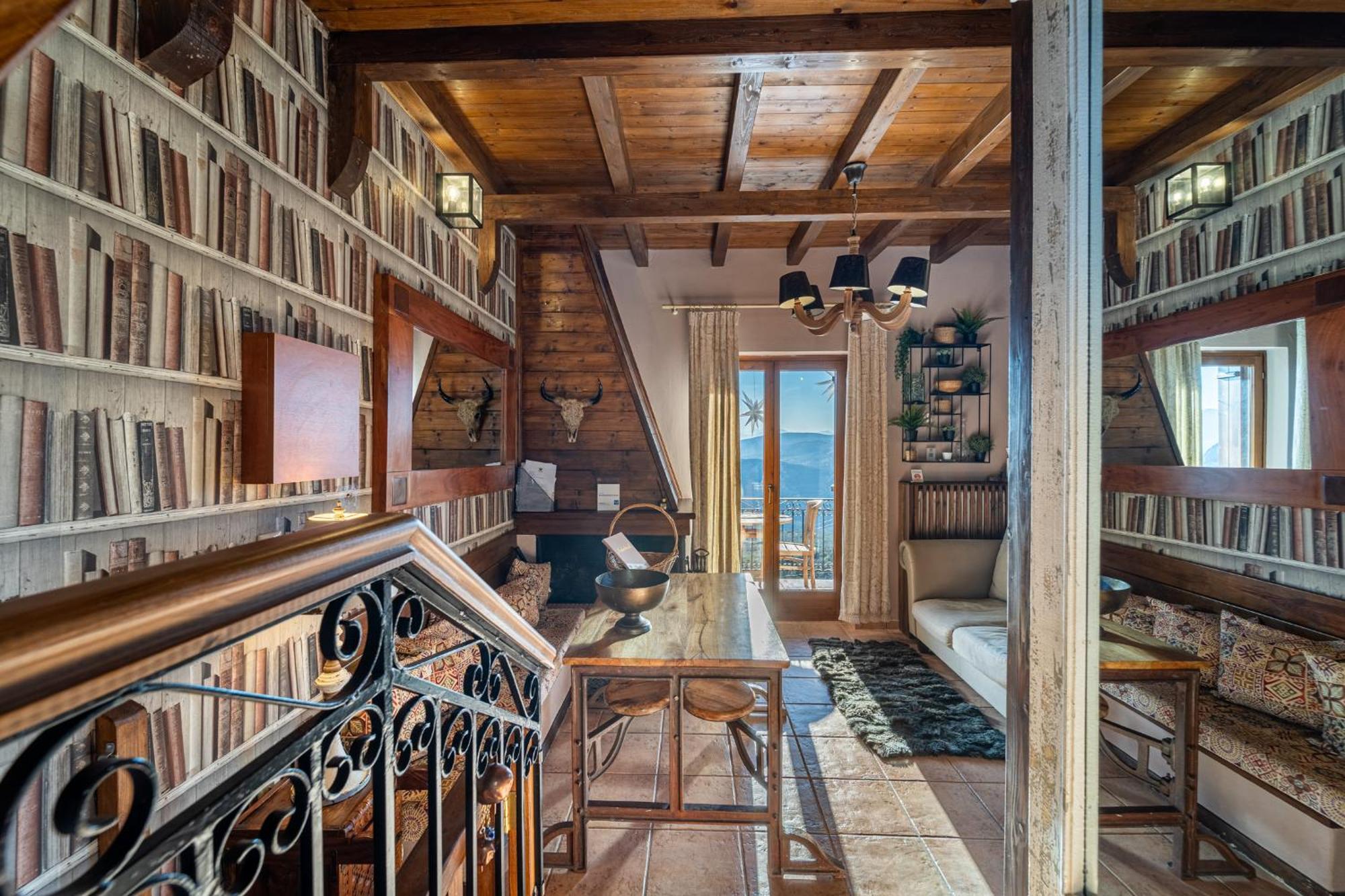 Rock Dandy Deluxe Chalet In Arachova - Delphi, Sauna, Prv Parking, Amazing View المظهر الخارجي الصورة