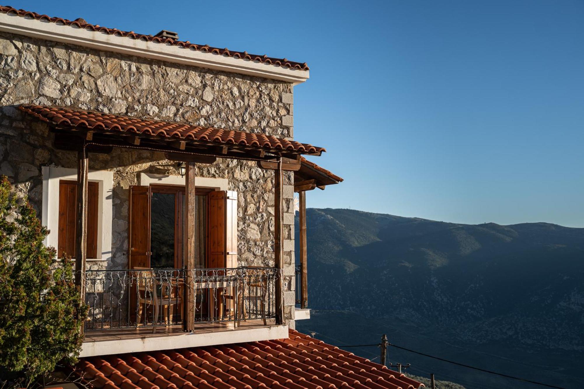 Rock Dandy Deluxe Chalet In Arachova - Delphi, Sauna, Prv Parking, Amazing View المظهر الخارجي الصورة